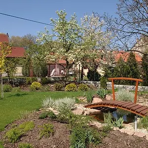 Aranykert Eger